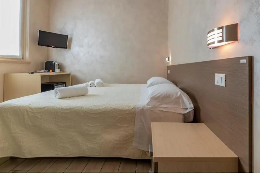 Affittacamere Borgo Roma-1