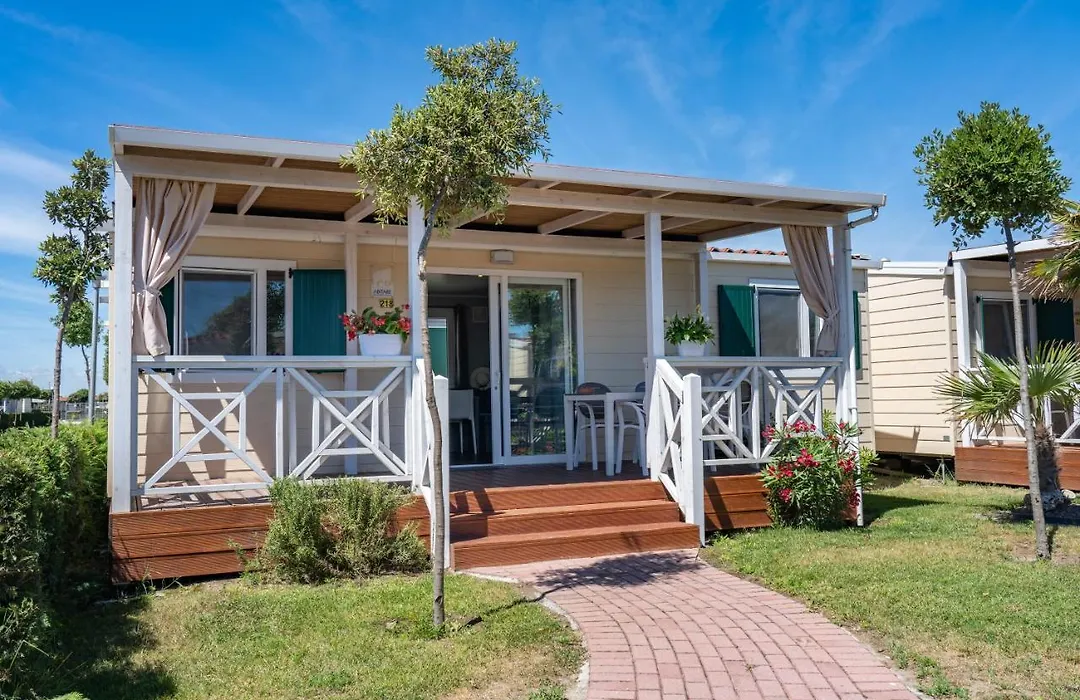 Camping Atlanta & Mediterraneo Family Village-1