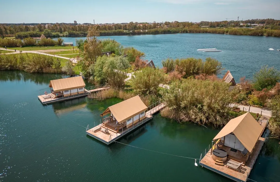 Nabi Resort Glamping & Spa-1