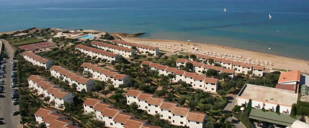 Kamarina Resort-1
