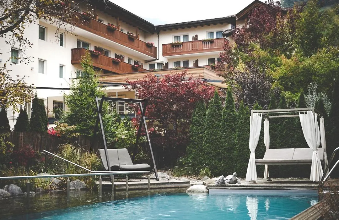Wiesenhof Gardenresort-1