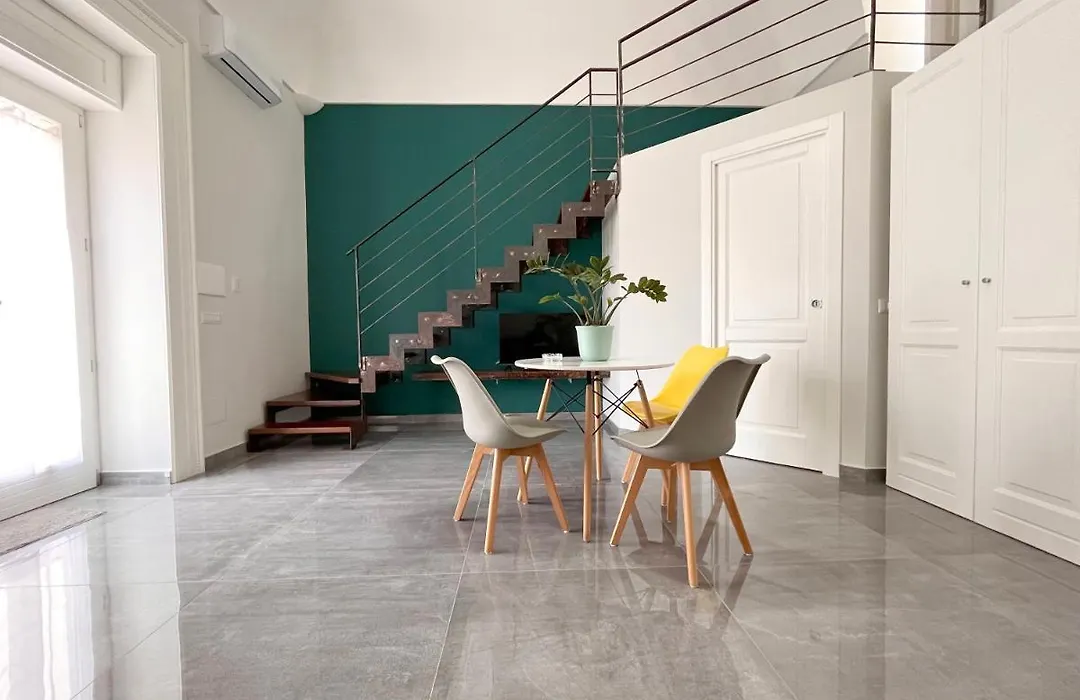 Dc House-1