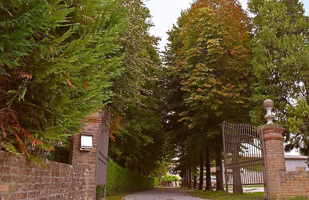 La Tenuta Va Oltre-1