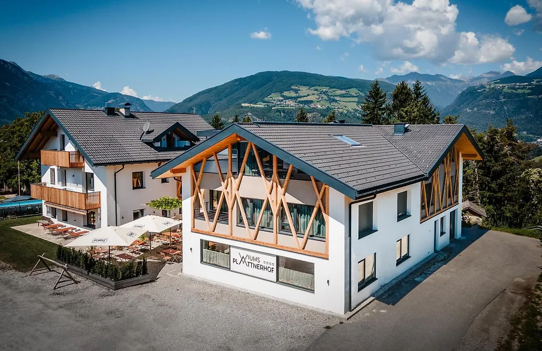 Plattnerhof Viums - Quiet Family Farm With Heated Pool And Guest Card Near Brixen-1
