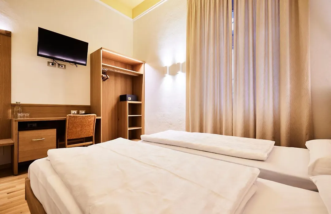 Hotel Jarolim-1