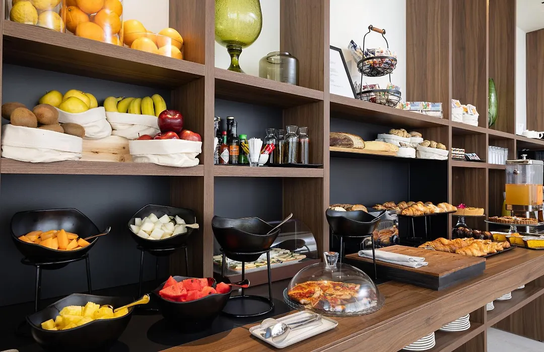 B21 Lifestyle Hotel-1