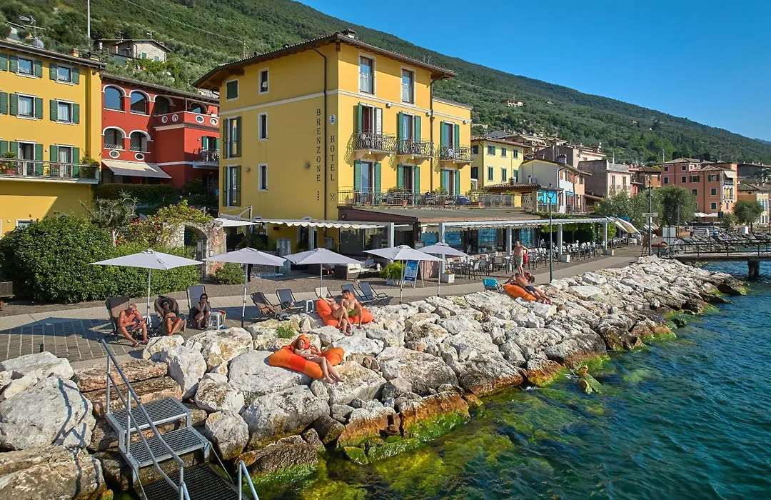 Lake Front Hotel Brenzone-1