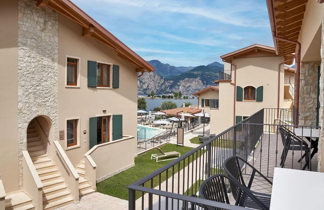 June Stay Lake Garda-1