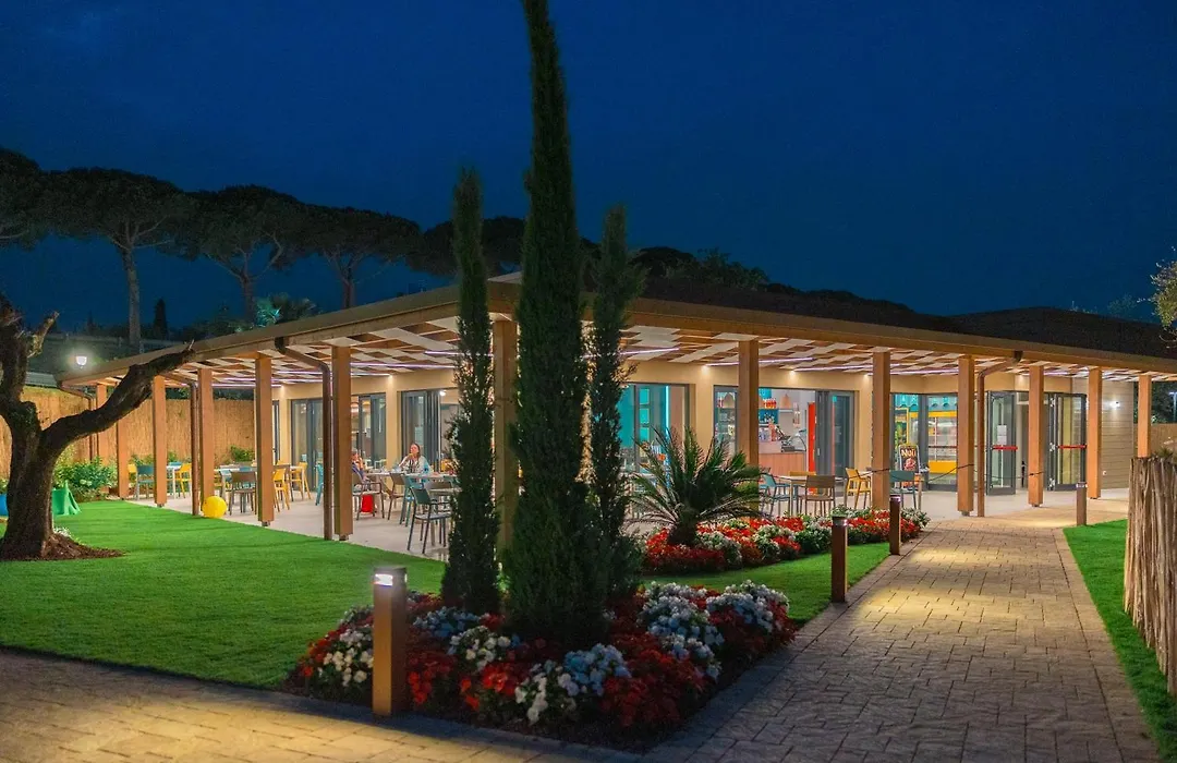Village & Glamping Riva Blu-1