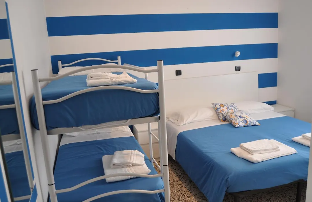 Hotel Susy - Bakery&Gluten Free - direttamente su viale Dante a due passi dal mare-1