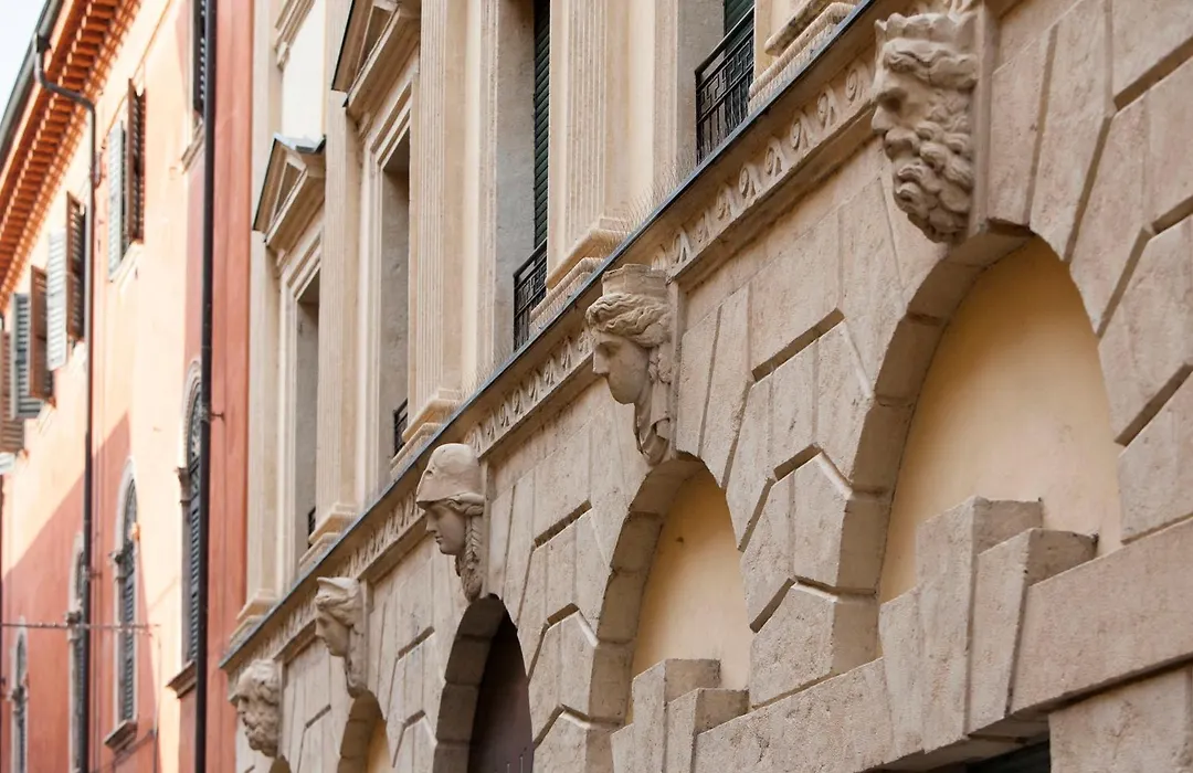 Oriana Homèl Verona-1