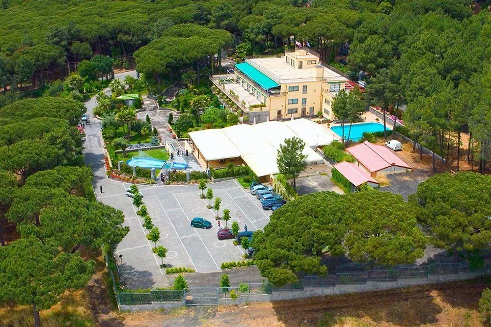 Hotel Vesevus-1