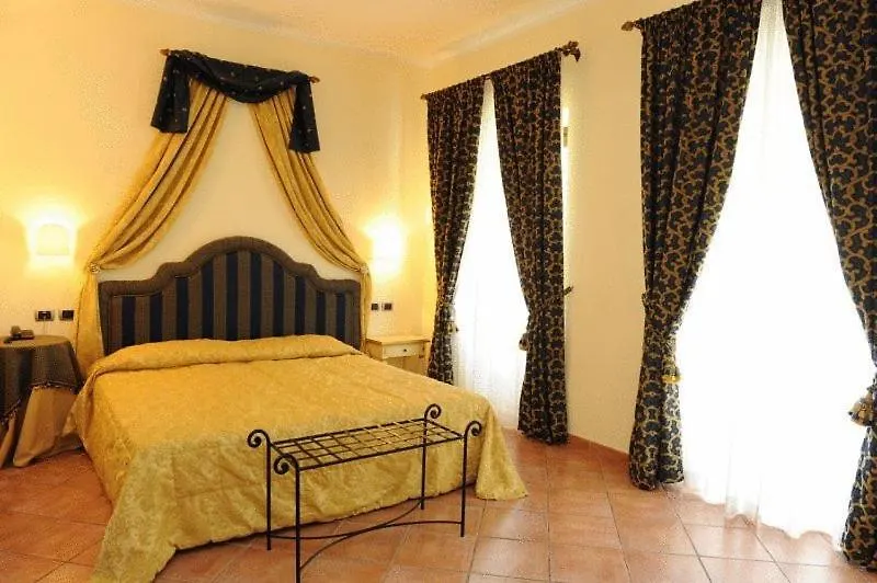 Hotel Urbano V-1