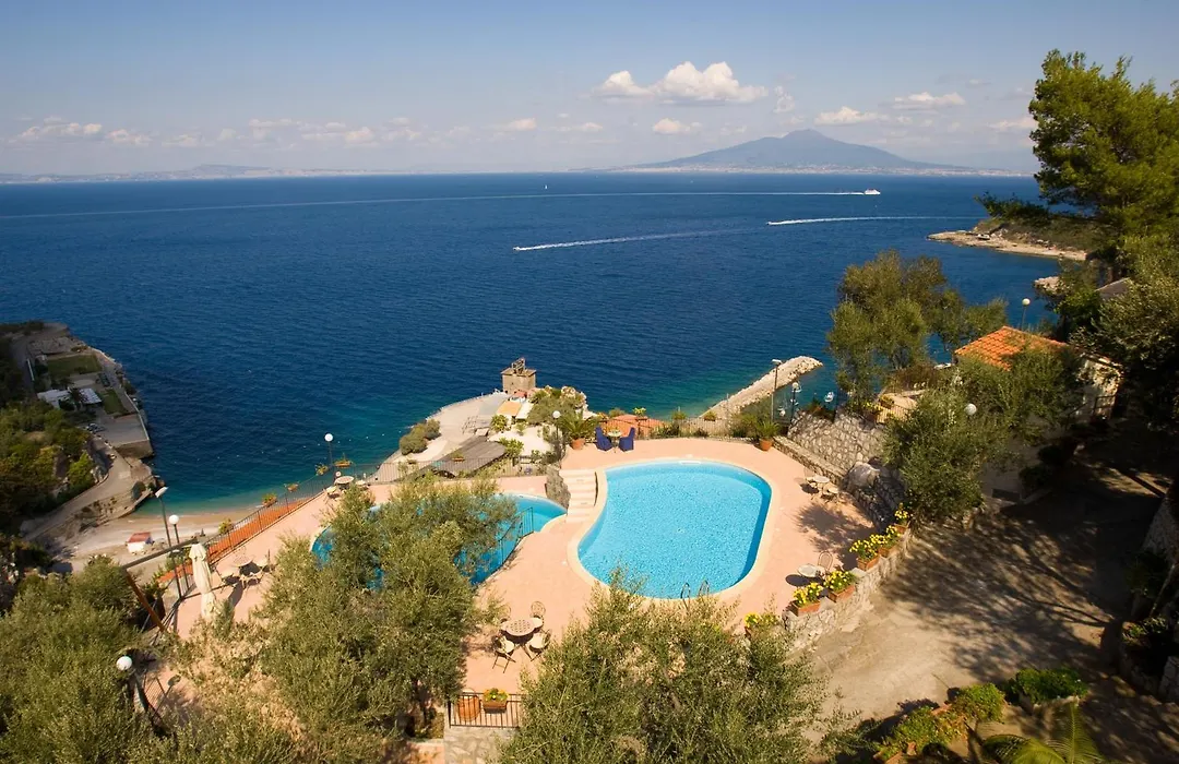 Villaggio Villa Lubrense-1