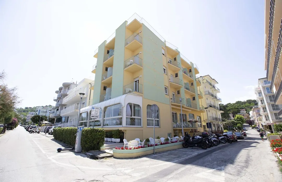 Hotel Gloria-1