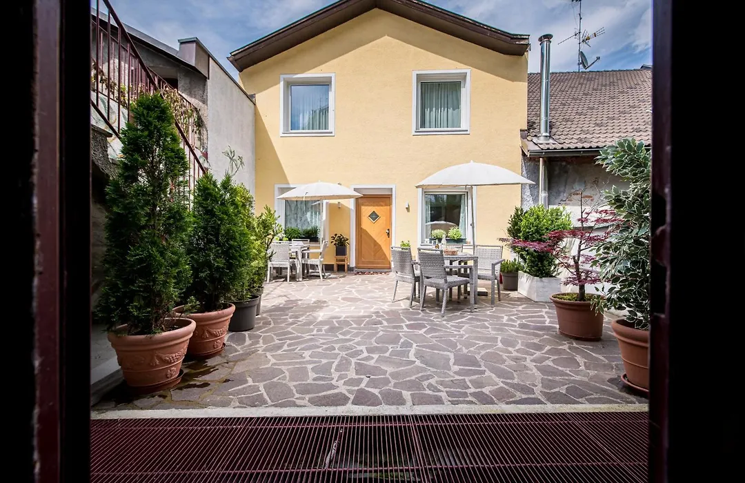 Garni B&B Am Schloss-1