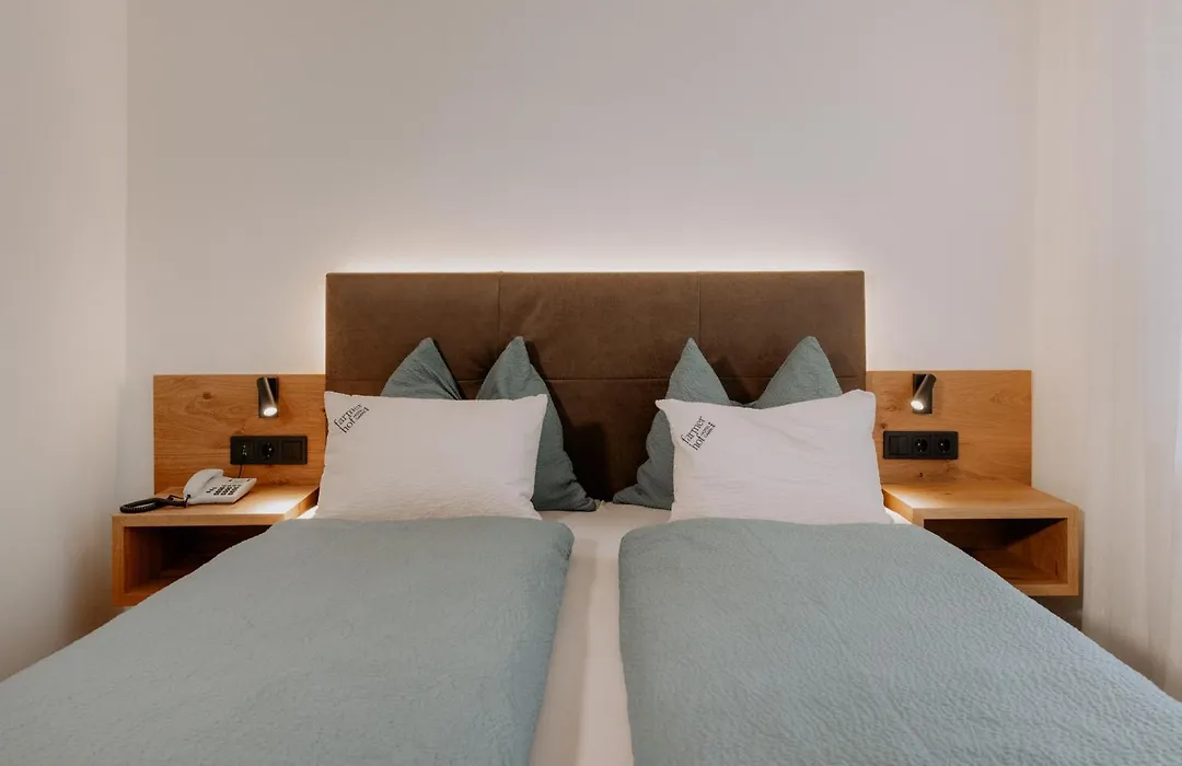 Garni-Hotel Farmerhof-1