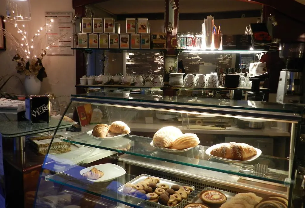 Locanda Trattoria Caffè Cavour-1
