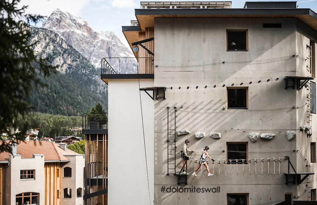Excelsior Dolomites Life Resort-1