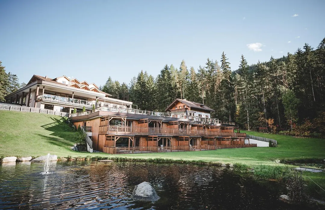 Hotel Weiher Green Lake-1