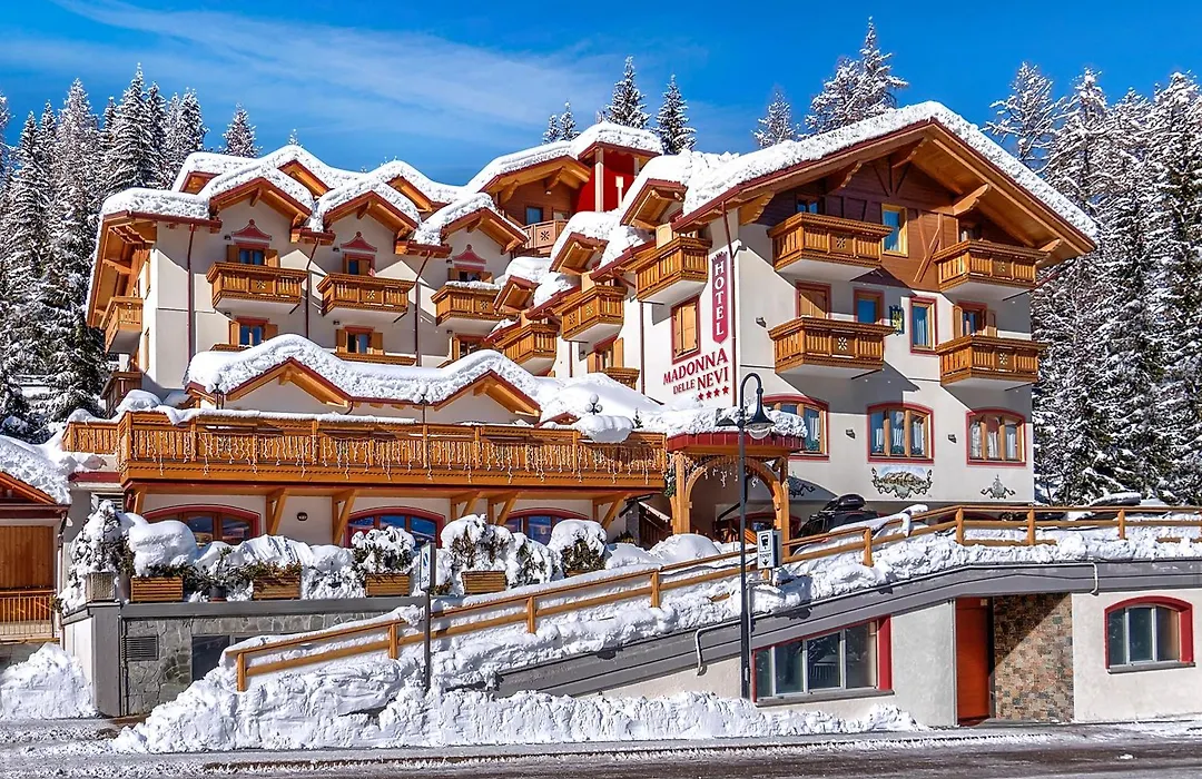 Hotel Madonna Delle Nevi-1