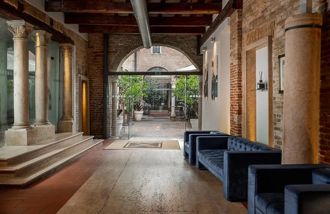 Maxxim Hotel & Loft-1
