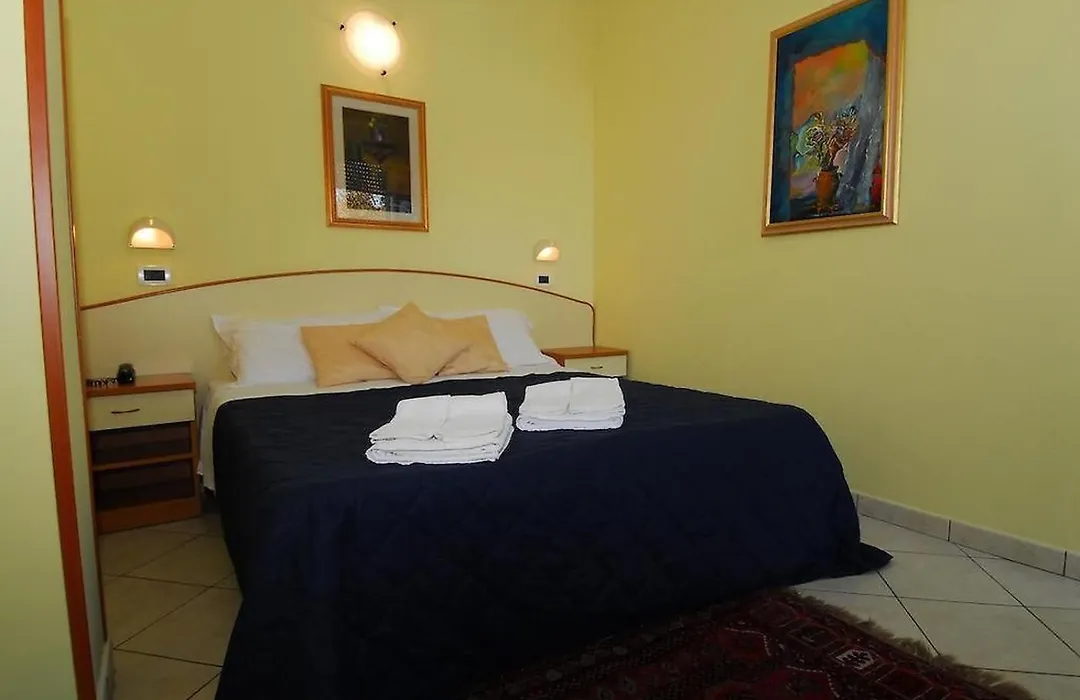 Hotel Ambasciata-1