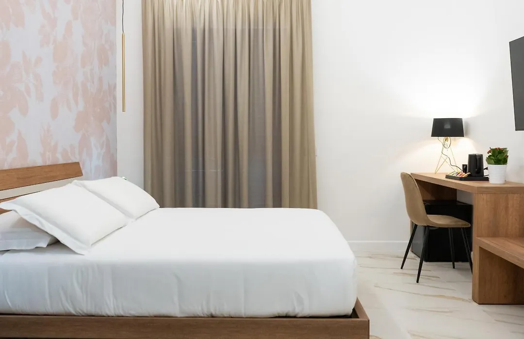 Hotel Diana-1