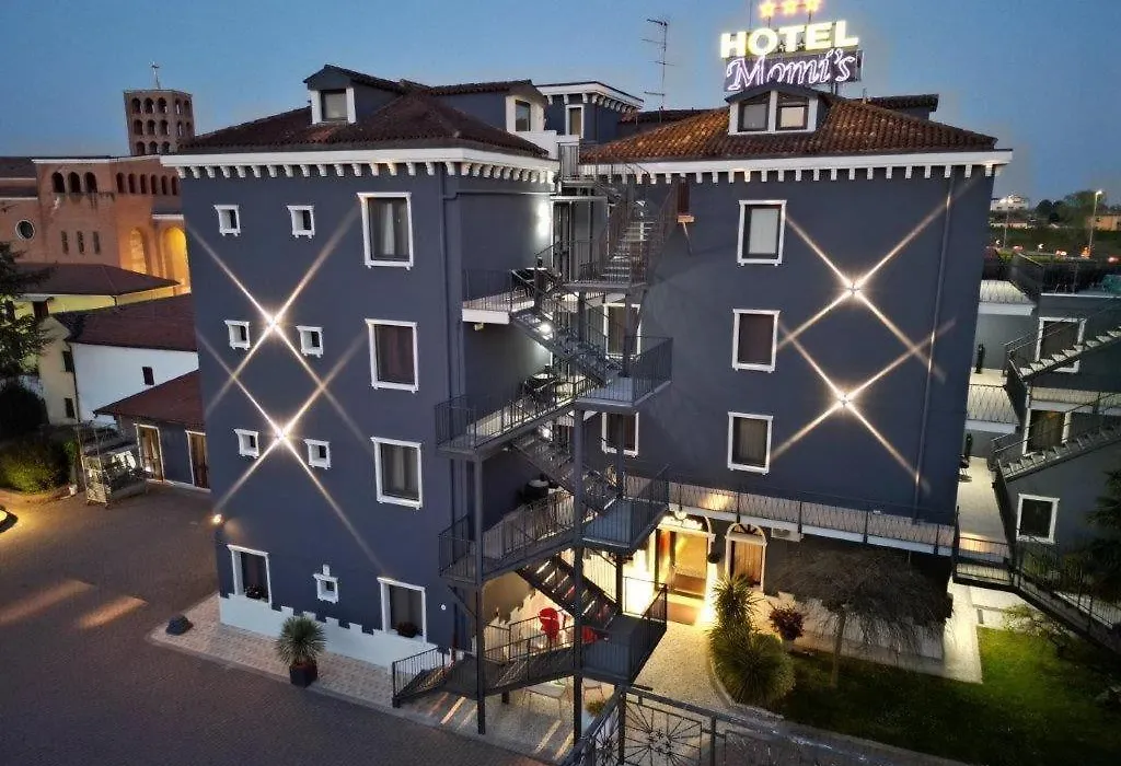 Momi'S Hotel-1