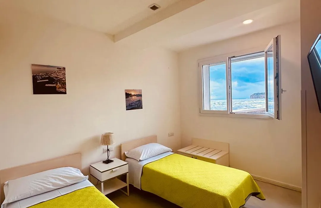 Lido Di Procida Guest House-1