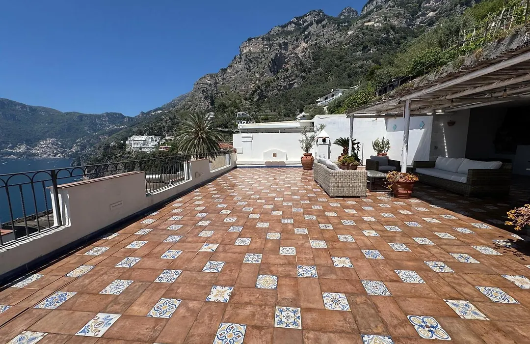 Casa Ella With Private Parking-1