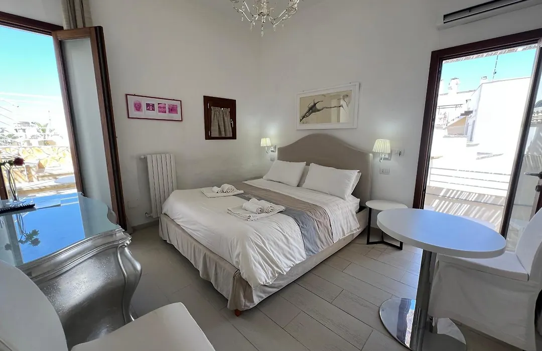 Elamar Rooms & Apartment-1