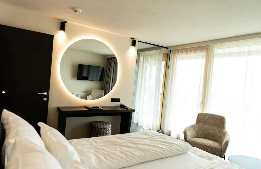 Hotel Pinei-1