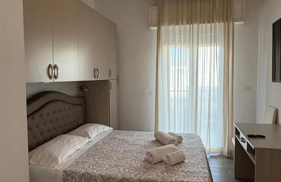 Elsa Rooms-1