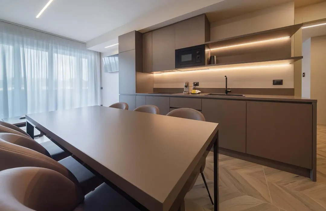 Aurora Aparthotel-1