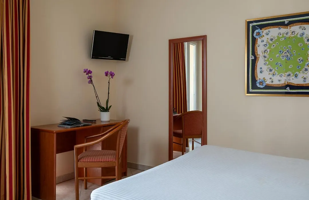 Hotel Regina-1