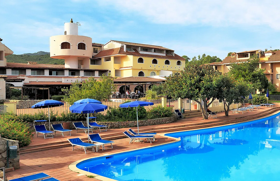 Colonna Beach Hotel Marinella-1