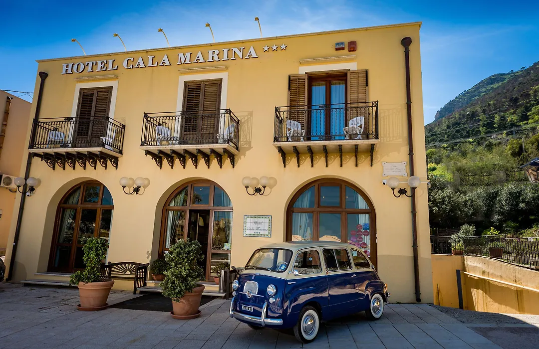 Hotel Cala Marina-1