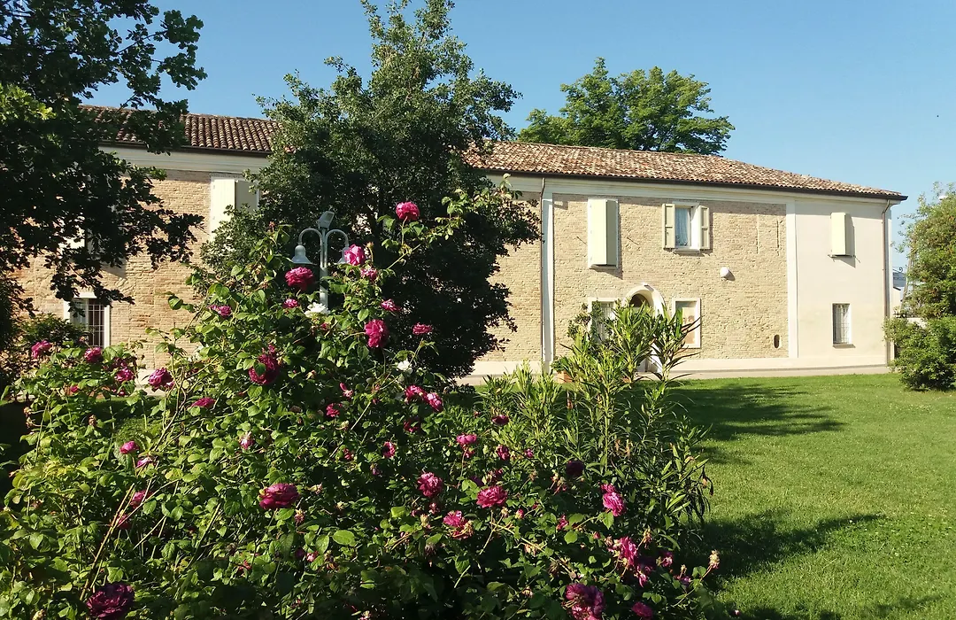 Relais Villa Roncuzzi-1