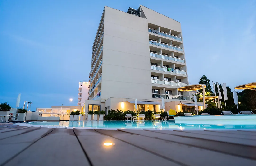 Nautilus Family Hotel-1