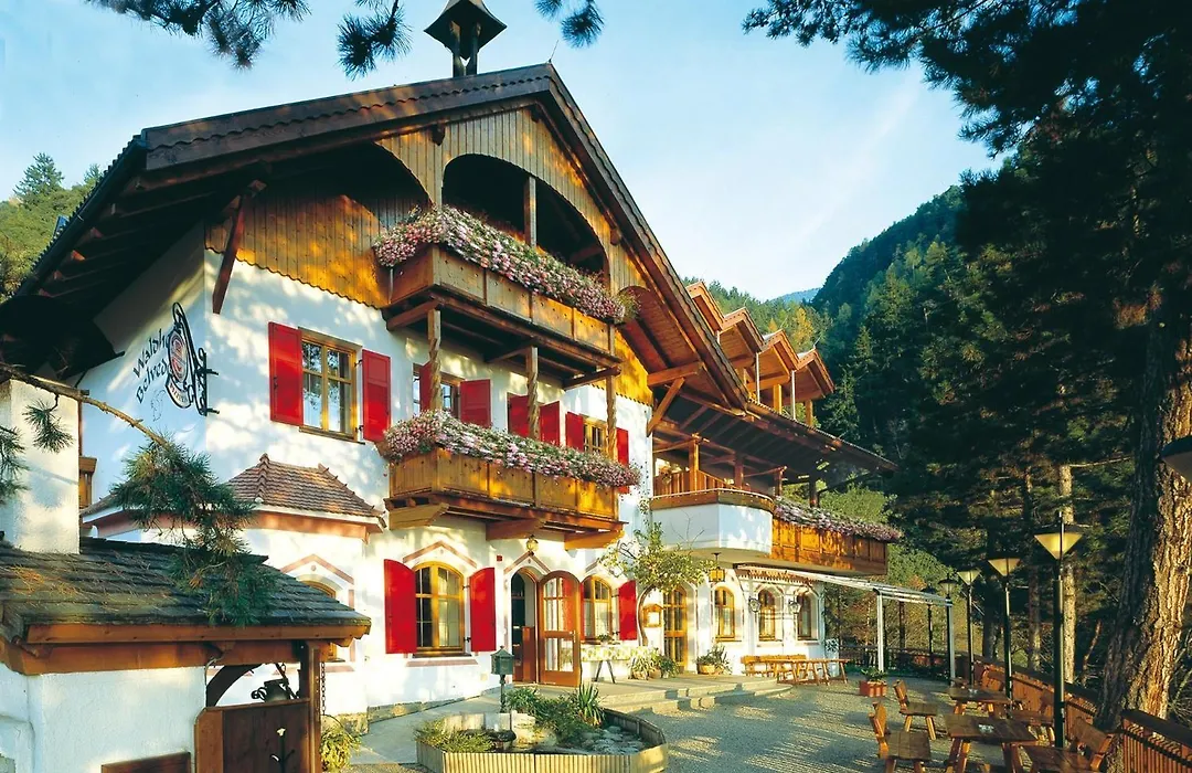 Hotel Waldheim Belvedere-1