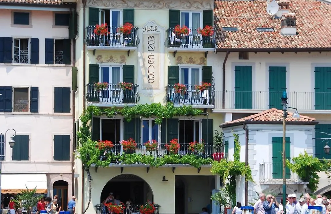 Albergo Ristorante Montebaldo-1