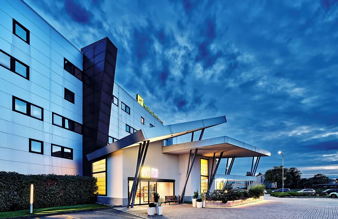 Holiday Inn Express Milan-Malpensa Airport By Ihg-1