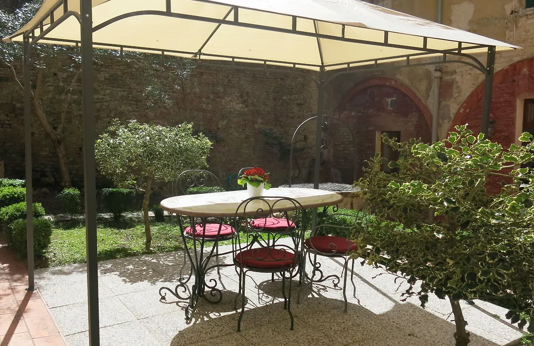 Piazza Paradiso Accommodation-1
