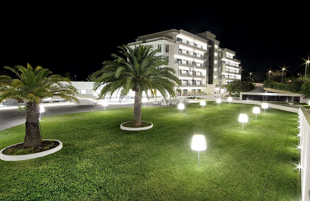 Hotel Santa Lucia Le Sabbie D'Oro-1
