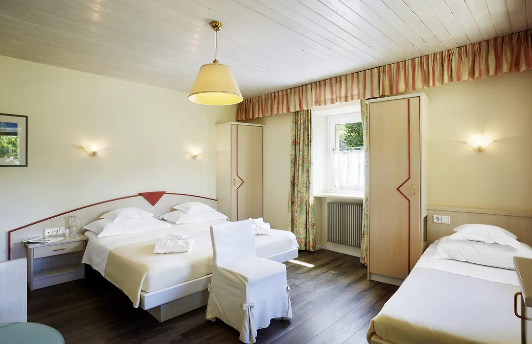 Hotel Löwenhof-1
