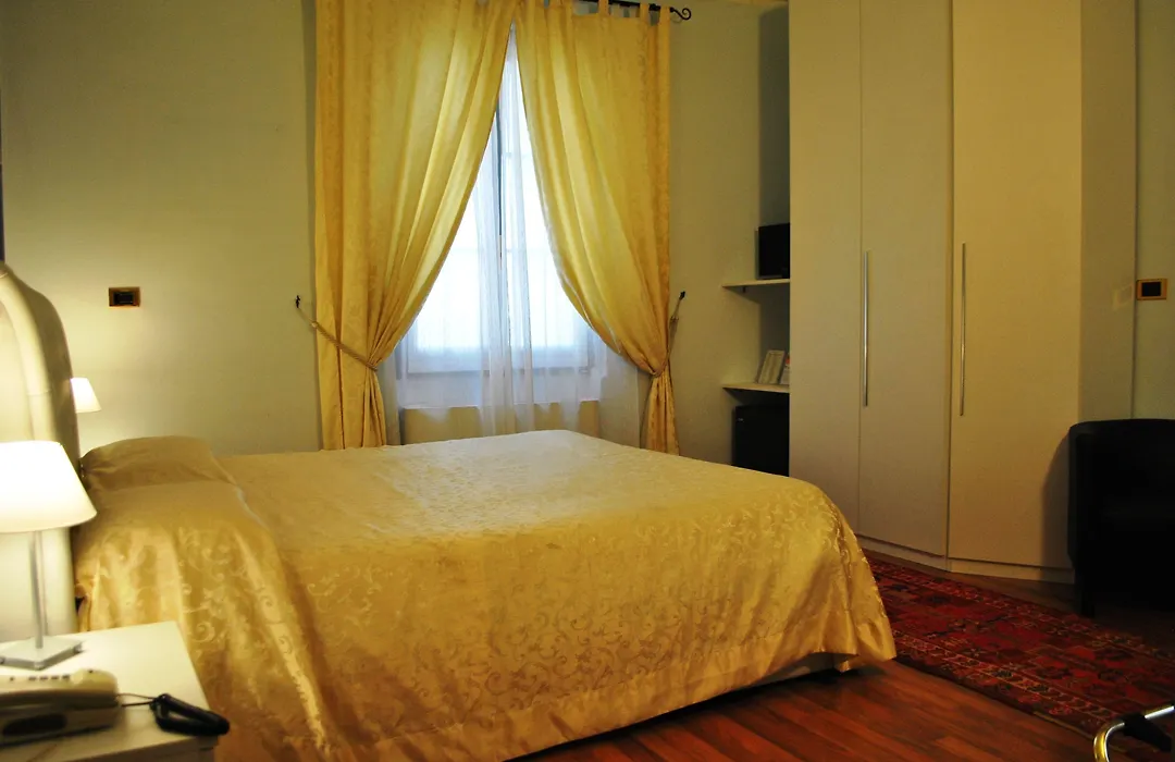 Hotel Il Loggiato Dei Serviti-1