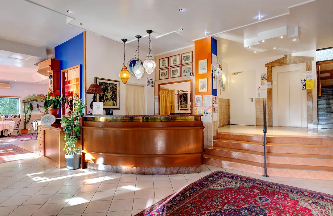 Hotel Frank-1