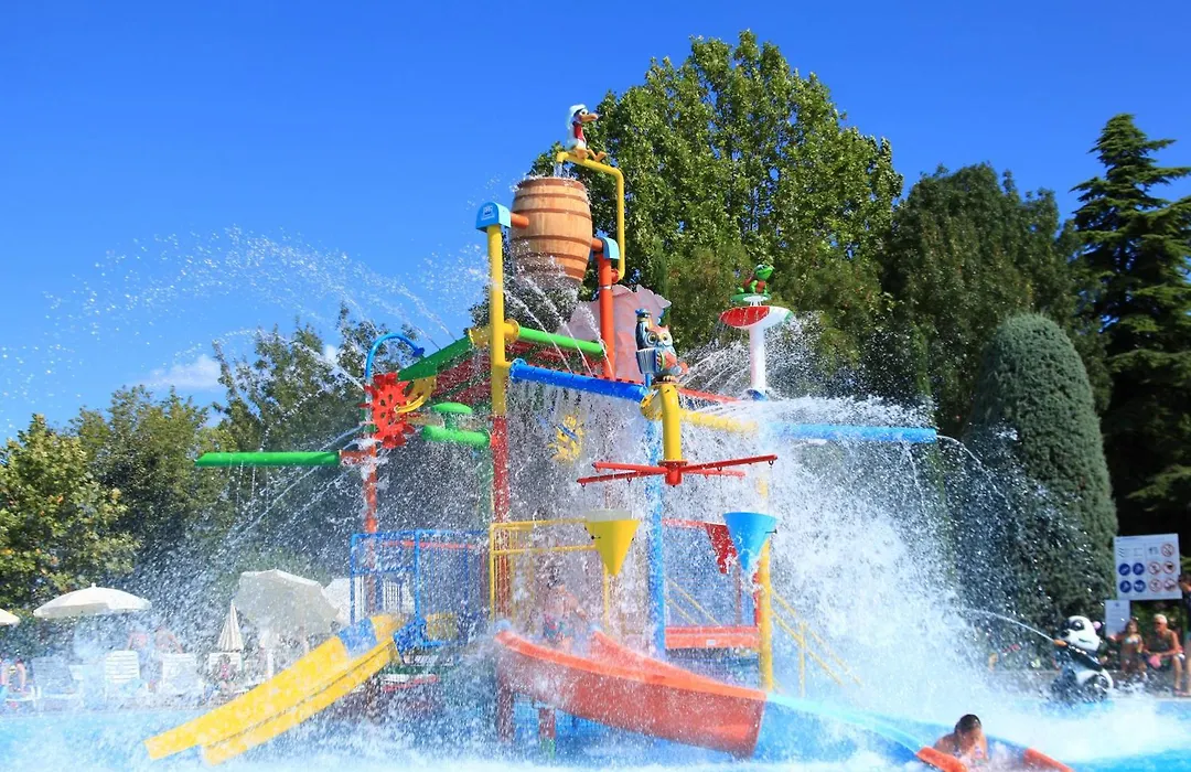 Happy Camp mobile homes in Camping Bella Italia-1