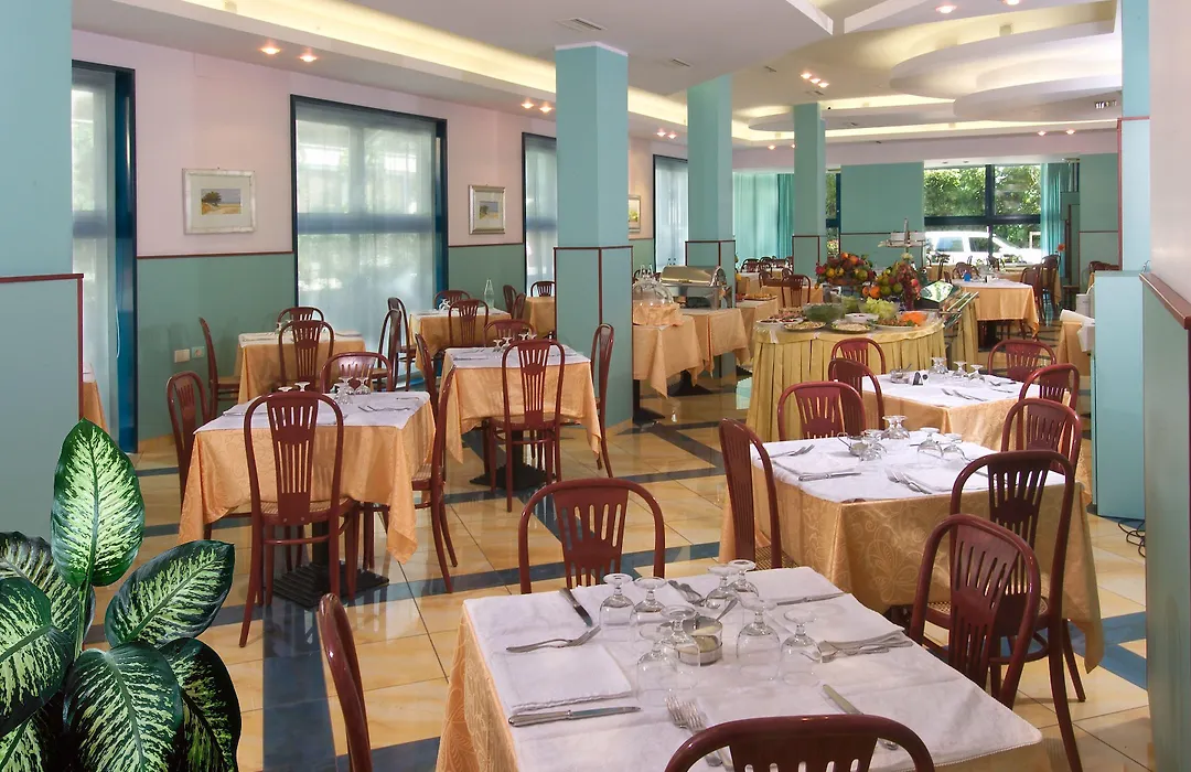 Hotel Diana-1
